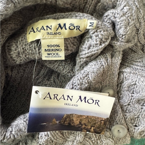 Aran Mor Cowl Button Neck Merino Wool Cable Knit Grey Sweater Size Medium NWT - Picture 8 of 9